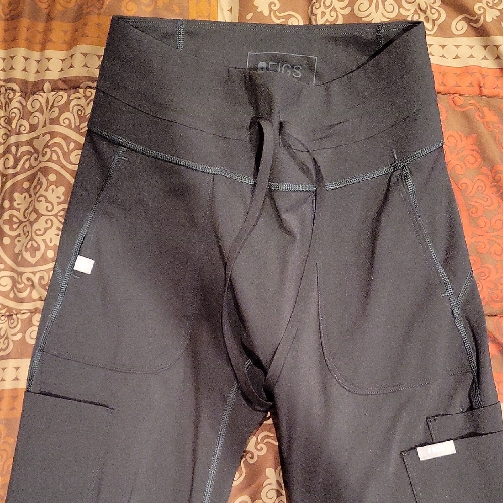 Figs Black Wide Leg Leggings with Pockets